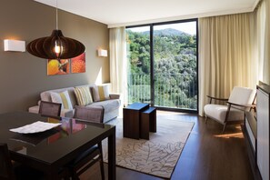 Panoramic Suite, Balcony | In-room safe, laptop workspace, blackout drapes, soundproofing
