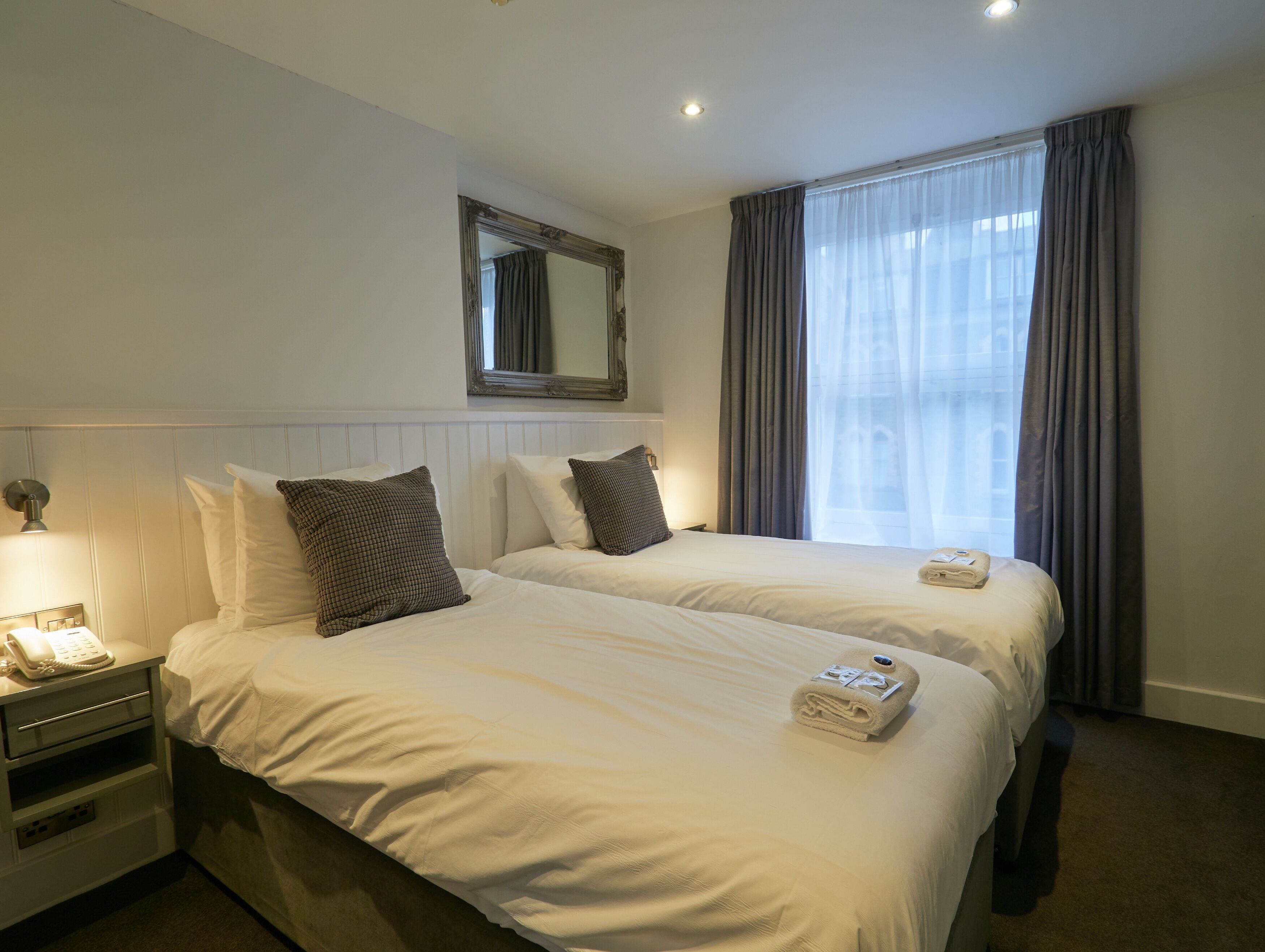 twin room, 2 single beds | 1 bedroom, iron/ironing board, free wifi, bed sheets