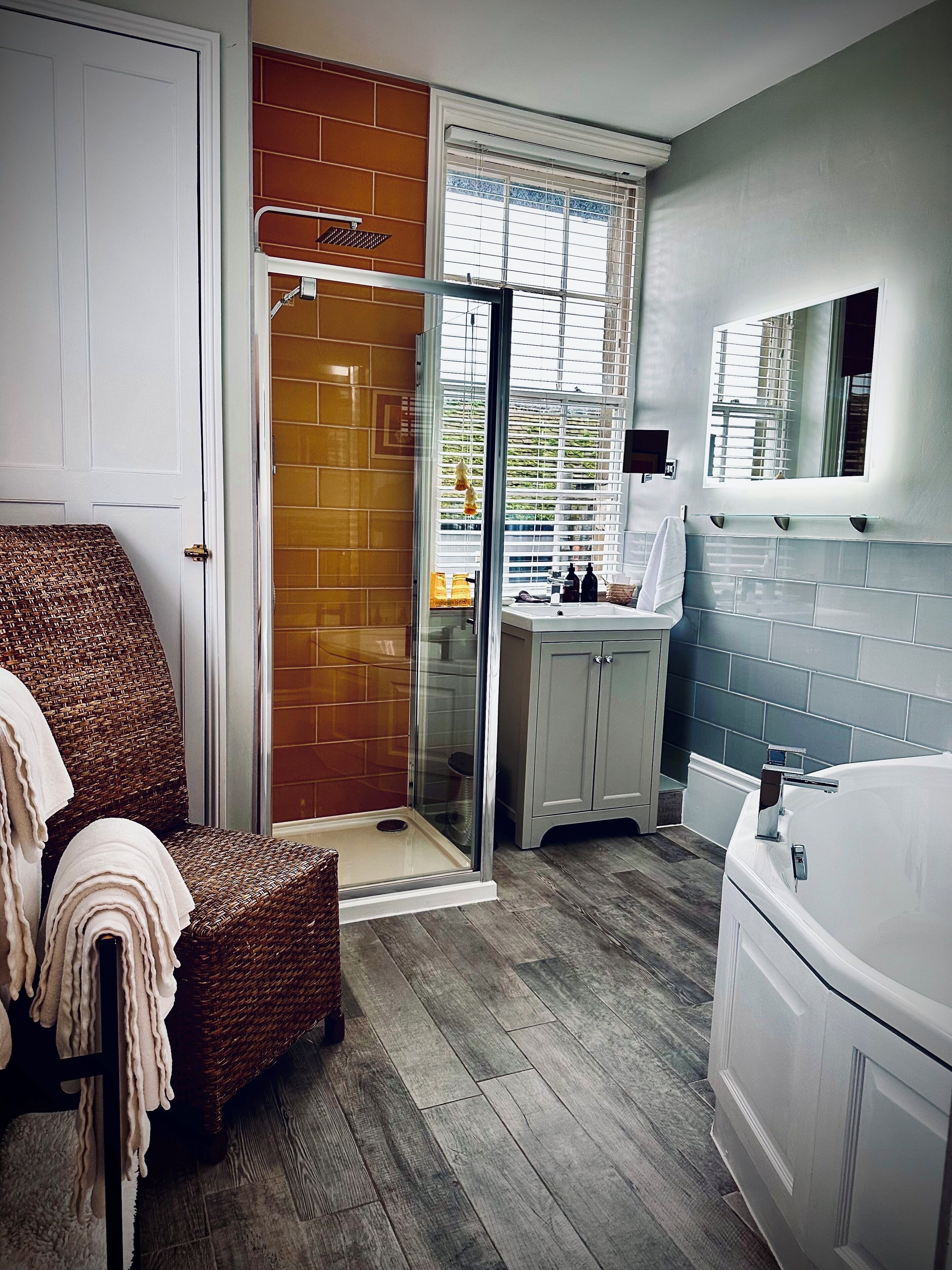 Photo - The Laindons