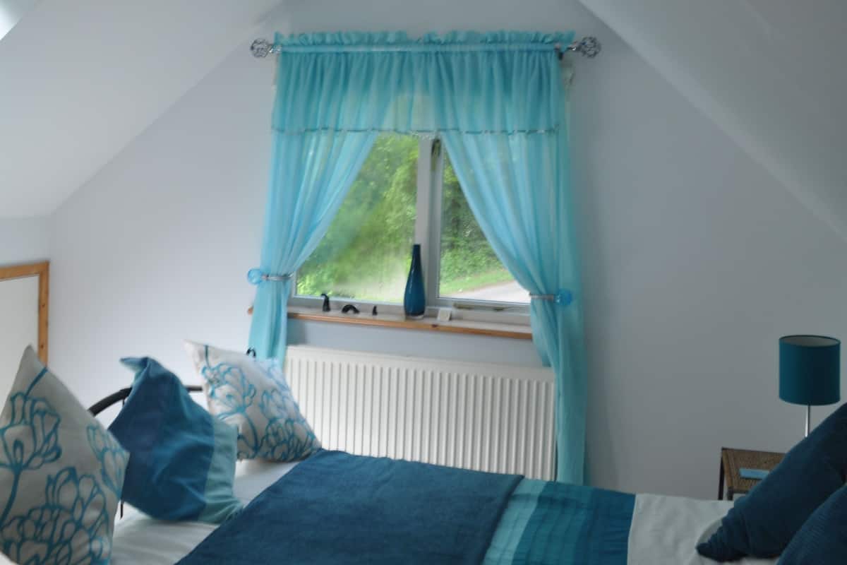 Eden Room | In-room safe, free cots/infant beds, free WiFi, bed sheets