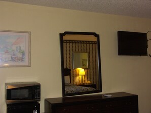 Rom, 2 queensize-senger, ikke-røyk | Individuelt dekorert, individuelt innredet og skrivebord