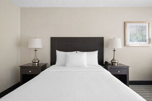 Room, 1 Queen Bed, Mobility Accessible | Desk, blackout drapes, soundproofing, iron/ironing board