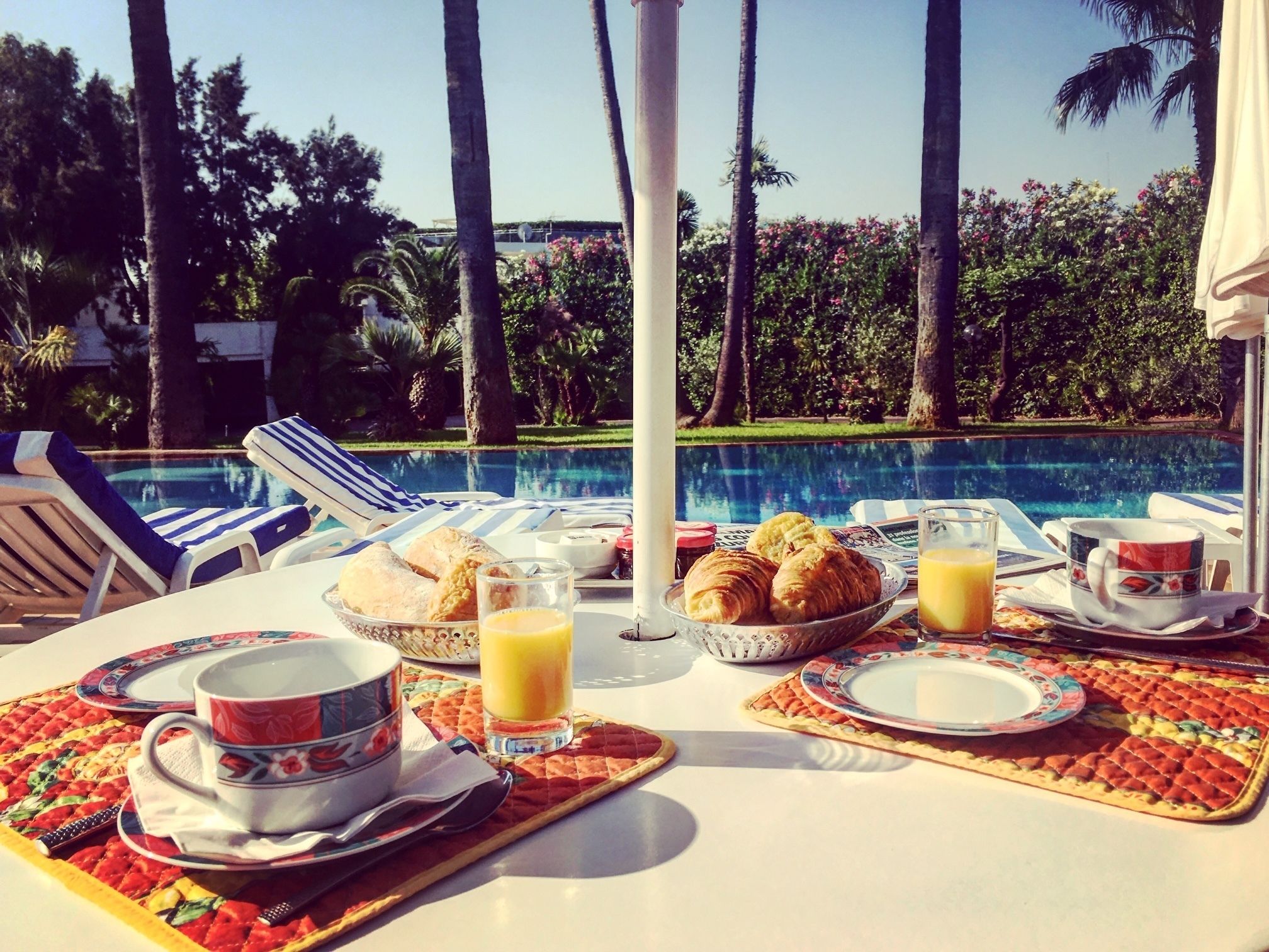 daily continental breakfast (eur 15 per person)