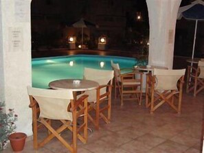 Outdoor pool - Creta Sun Hotel Studios (Malevizi)