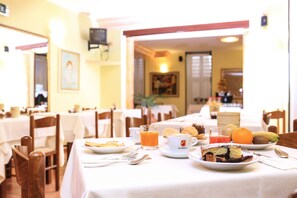 Daily buffet breakfast (EUR 15 per person)