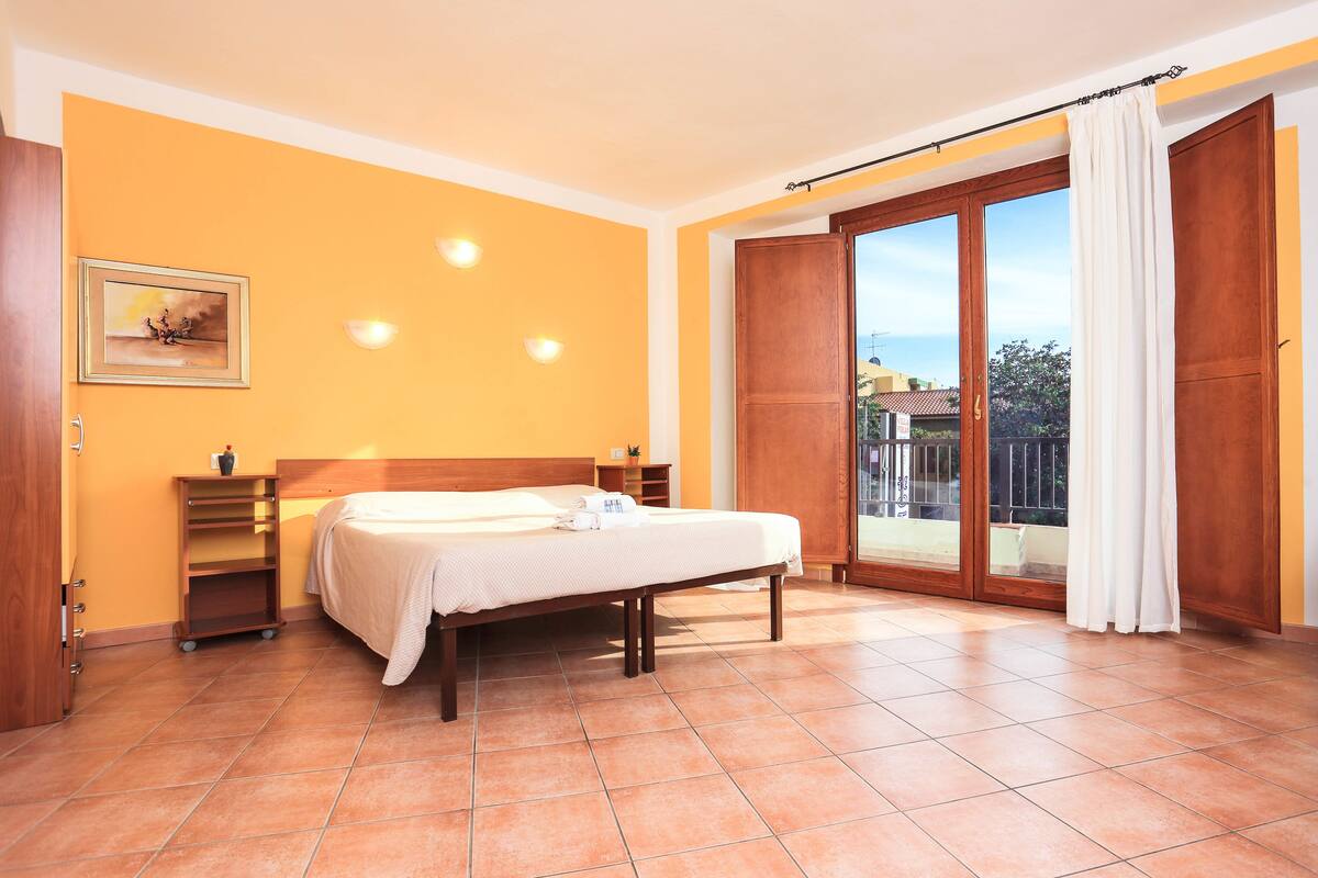 classic double or twin room, 1 bedroom, partial sea view | 1 bedroom, minibar, in-room safe, desk
