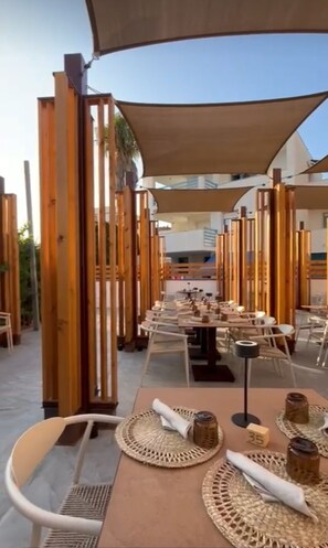 Dinner served - Hotel Villa Piras (Alghero)