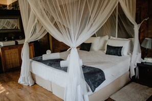 Private Villa | Premium bedding, in-room safe, individually decorated