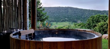 Bañera de hidromasaje exterior