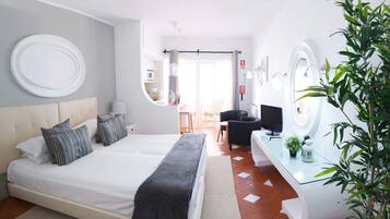 Estúdio | Cofres nos quartos, Wi-Fi de cortesia, roupa de cama