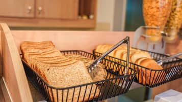 Daily cooked-to-order breakfast for a fee