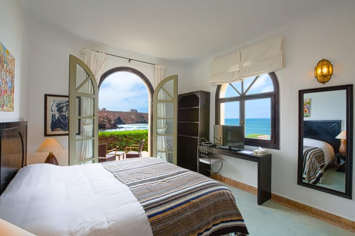 Double Room, Sea View | 1 bedroom, premium bedding, pillowtop beds, in-room safe