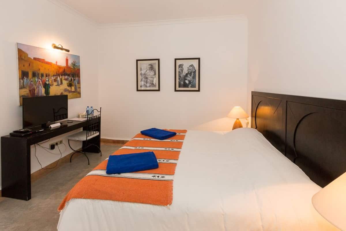 1 bedroom, premium bedding, pillowtop beds, in-room safe