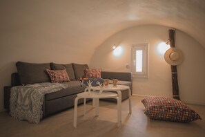 Flat-screen TV - Maria's Place - Adults Only (Oia)