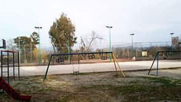 Außen-Kinderspielplatz