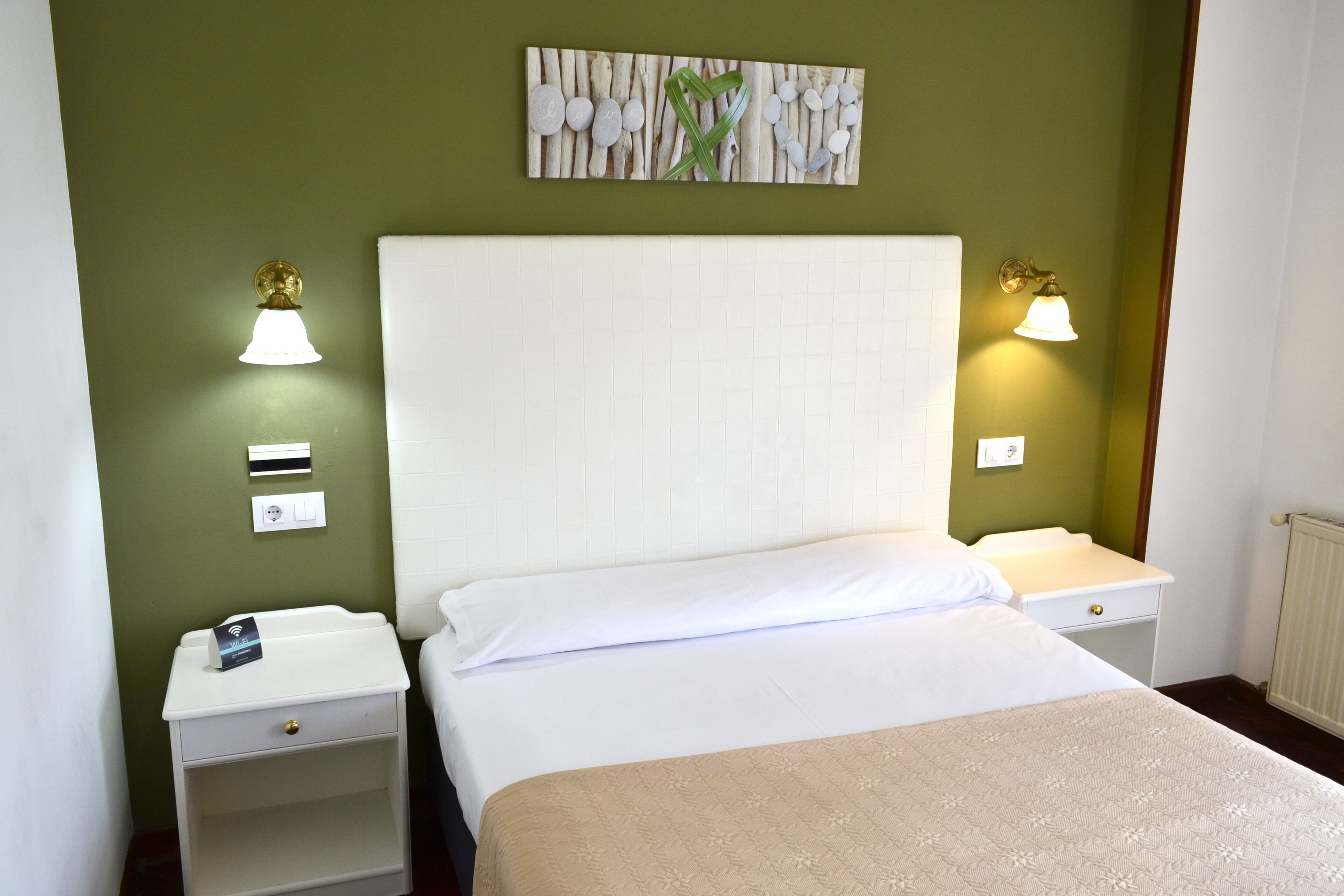 superior double room, partial sea view | desk, laptop workspace, free wifi, bed sheets