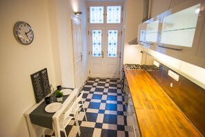 One-Bedroom apartment (1065. Nagymezo utca 19.) | Eget kjøkken | Mikrobølgeovn