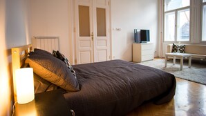 One-Bedroom apartment (1065. Nagymezo utca 19.)