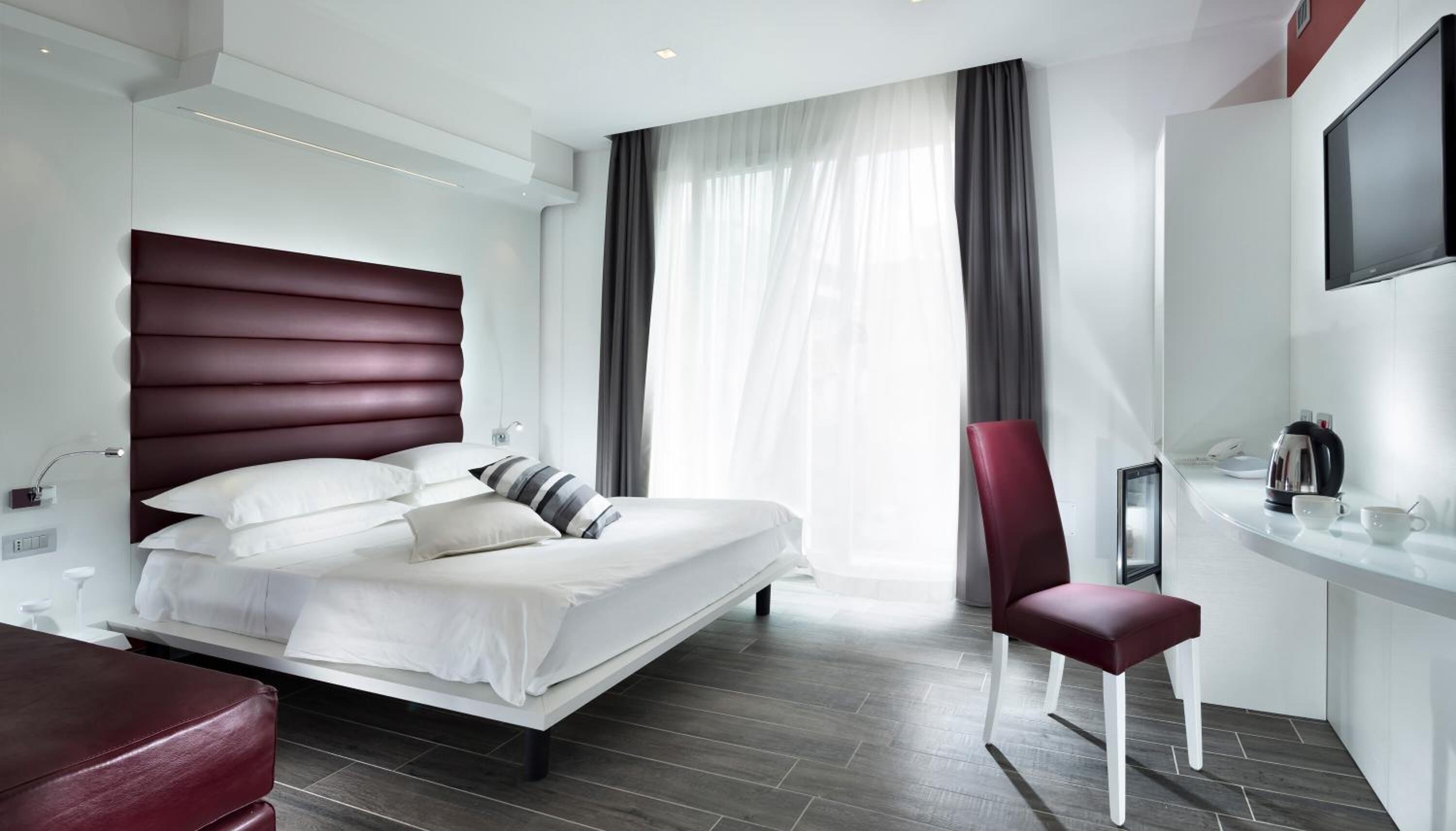 minibar, in-room safe, desk, soundproofing