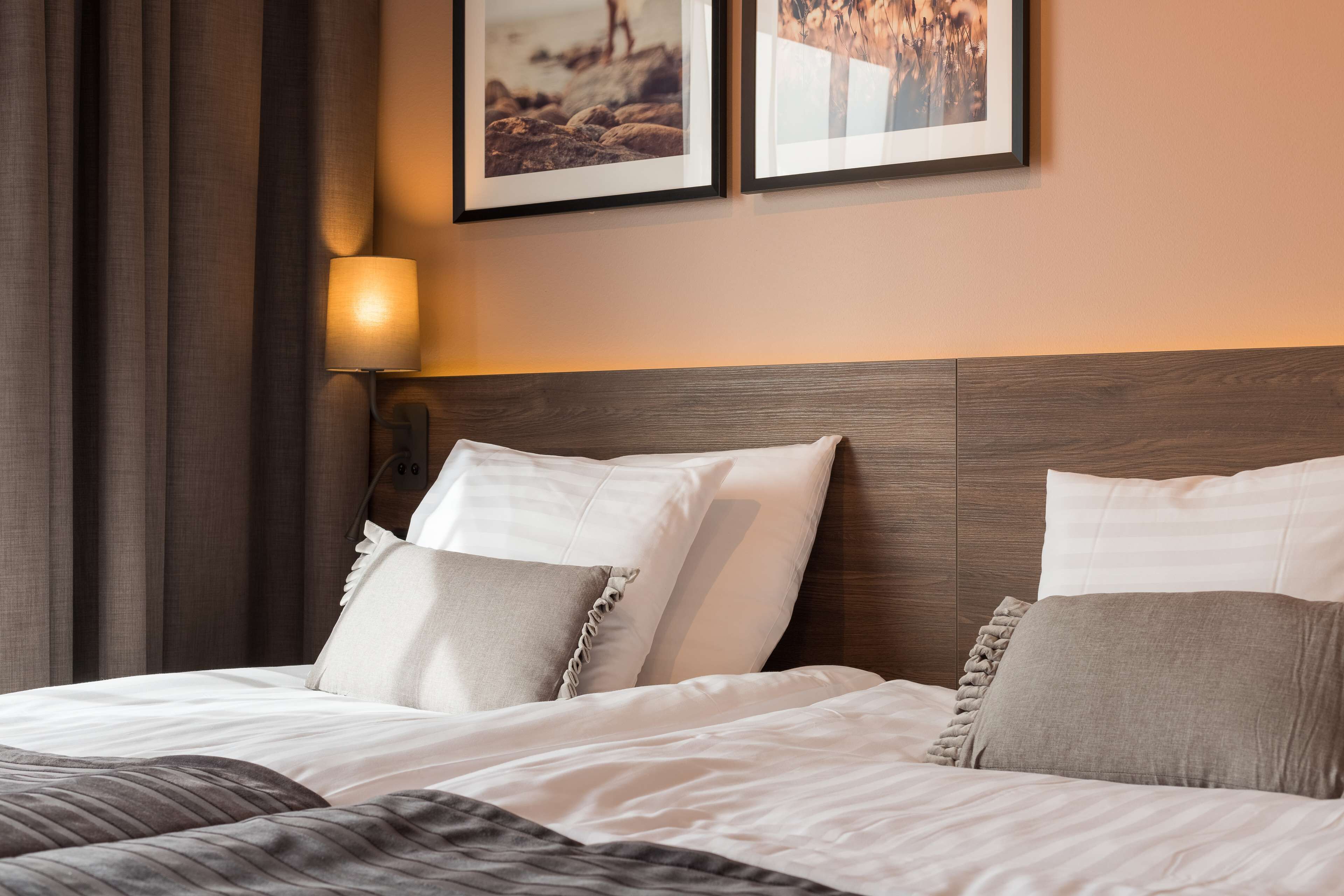 Tomannsrom – standard, anneks | Minibar, safe på rommet, skrivebord og blendingsgardiner