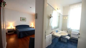 Kahden hengen businesshuone (yksi tai kaksi sänkyä) | Minibaari, tallelokero huoneessa, äänieristys, vauvansängyt