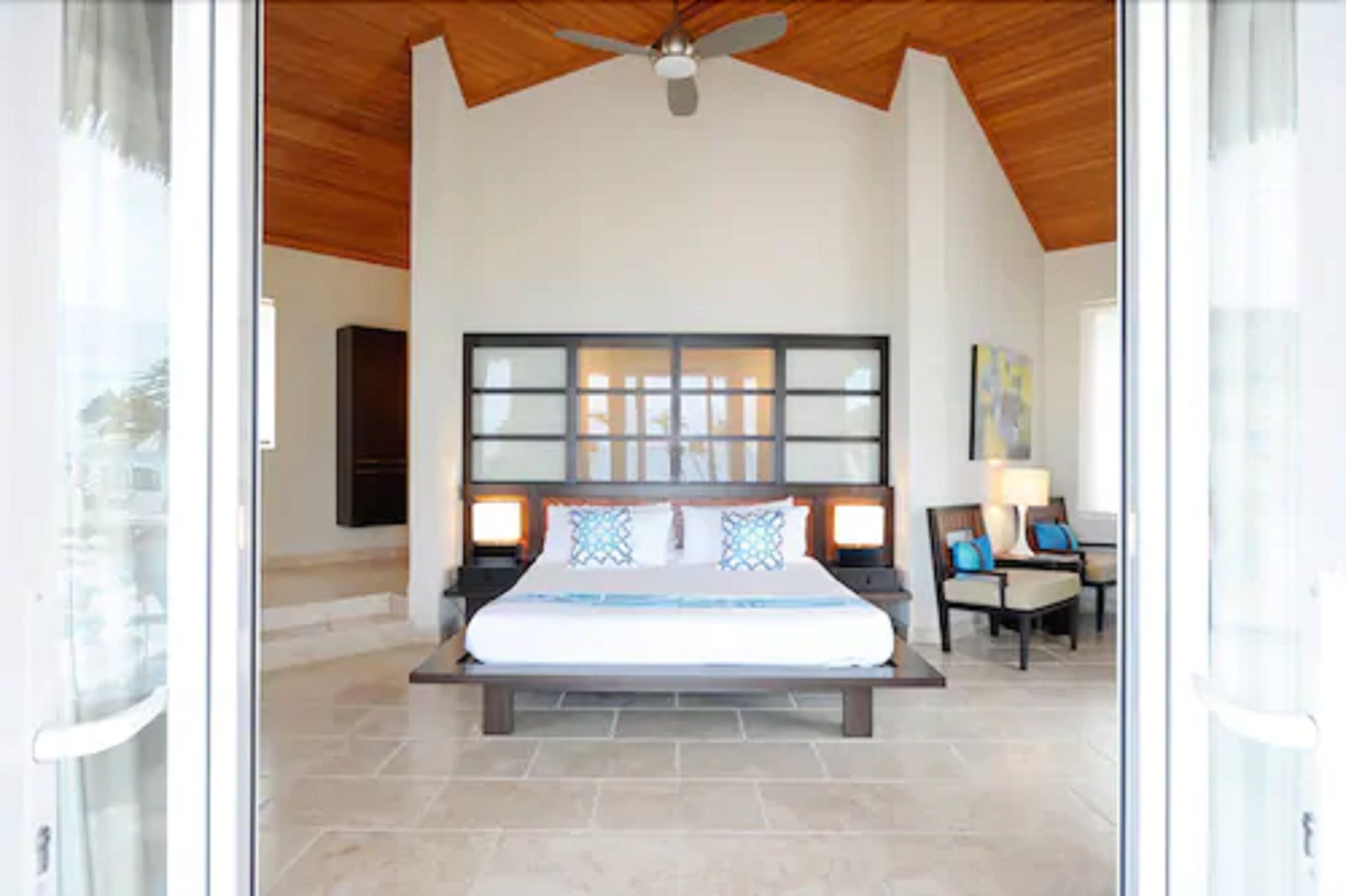 bungalow | 1 bedroom, in-room safe, desk, iron/ironing board