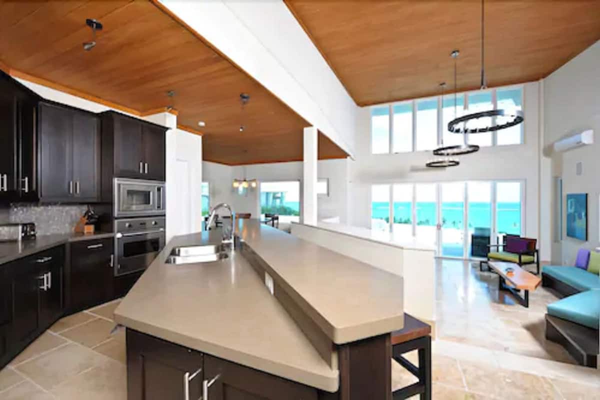 fridge, microwave, coffee/tea maker, paper towels