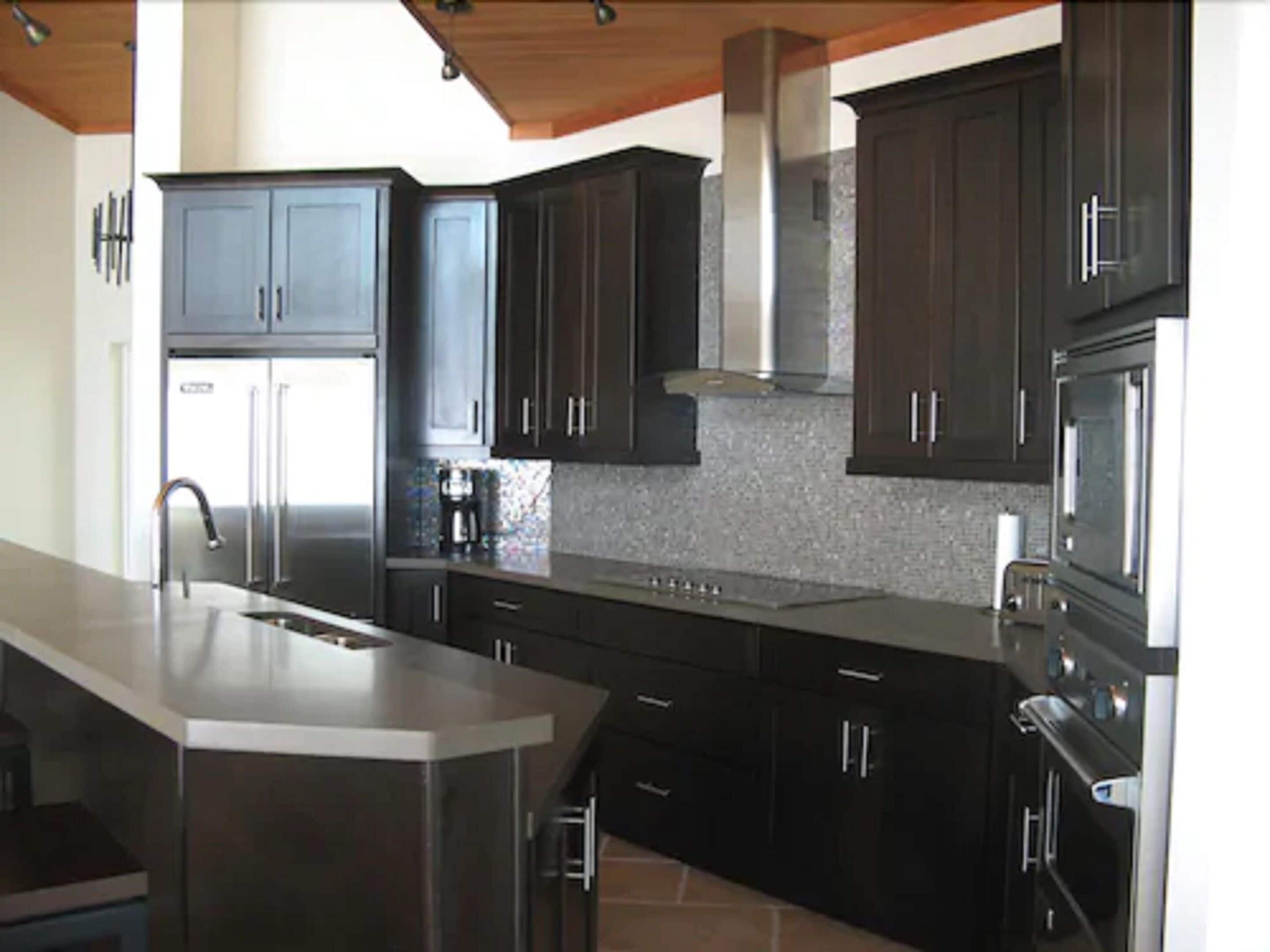 fridge, microwave, coffee/tea maker, paper towels