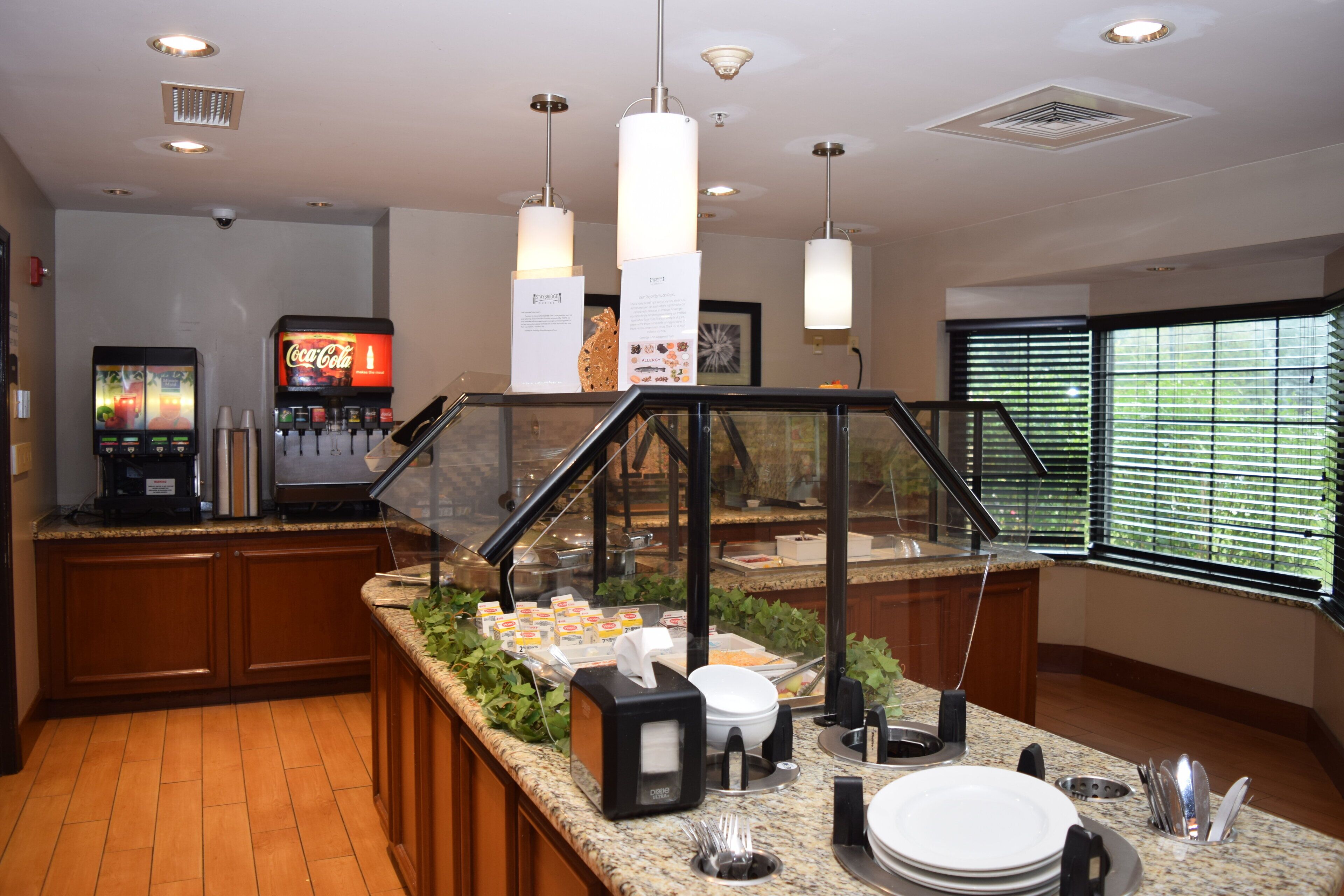 free daily full breakfast