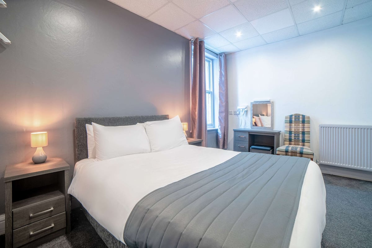 Phòng, 1 giường đôi, không hút thuốc | Bàn ủi/dụng cụ ủi quần áo, truy cập Internet không dây miễn phí