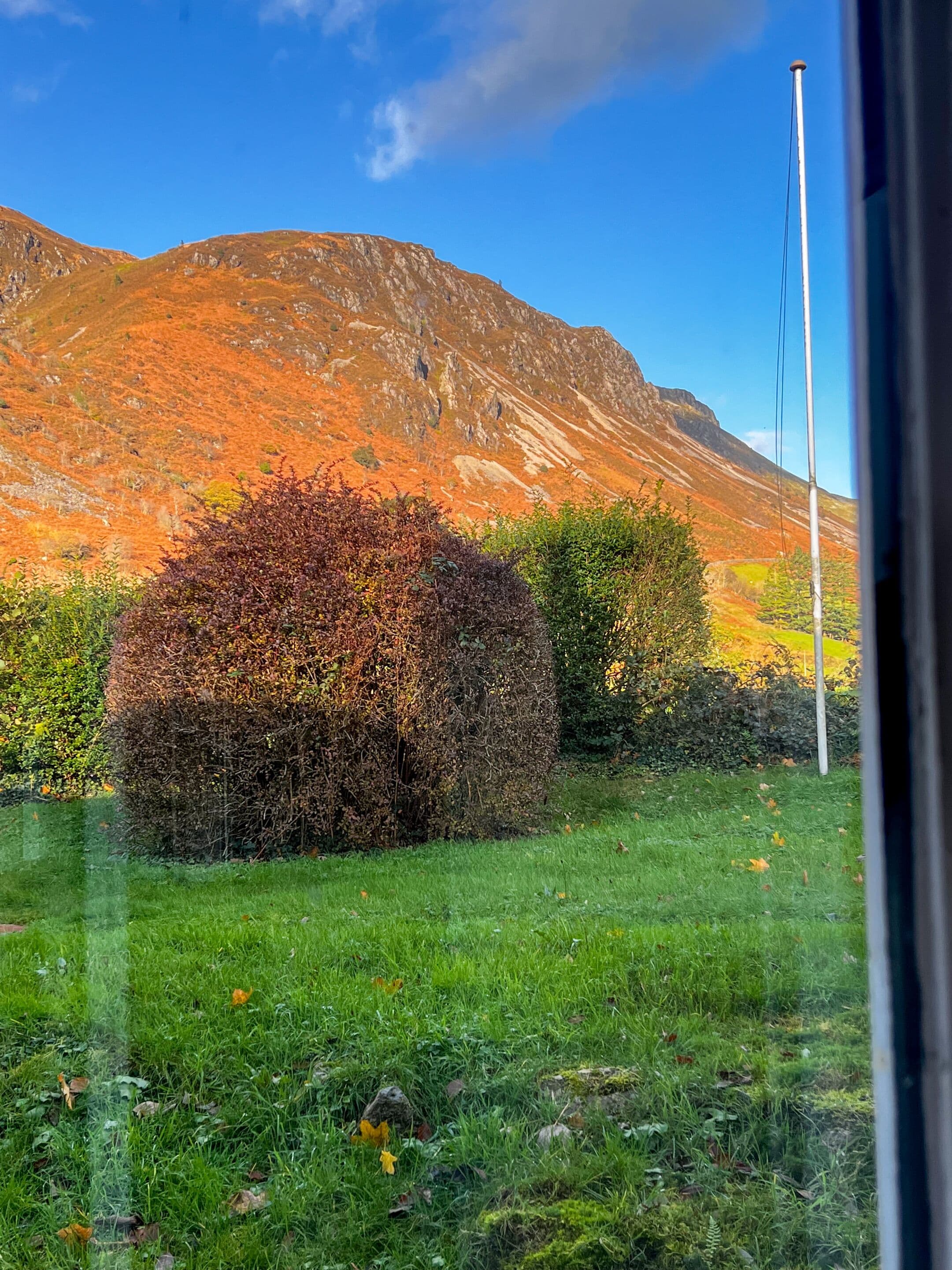 twin room, ensuite | view from property