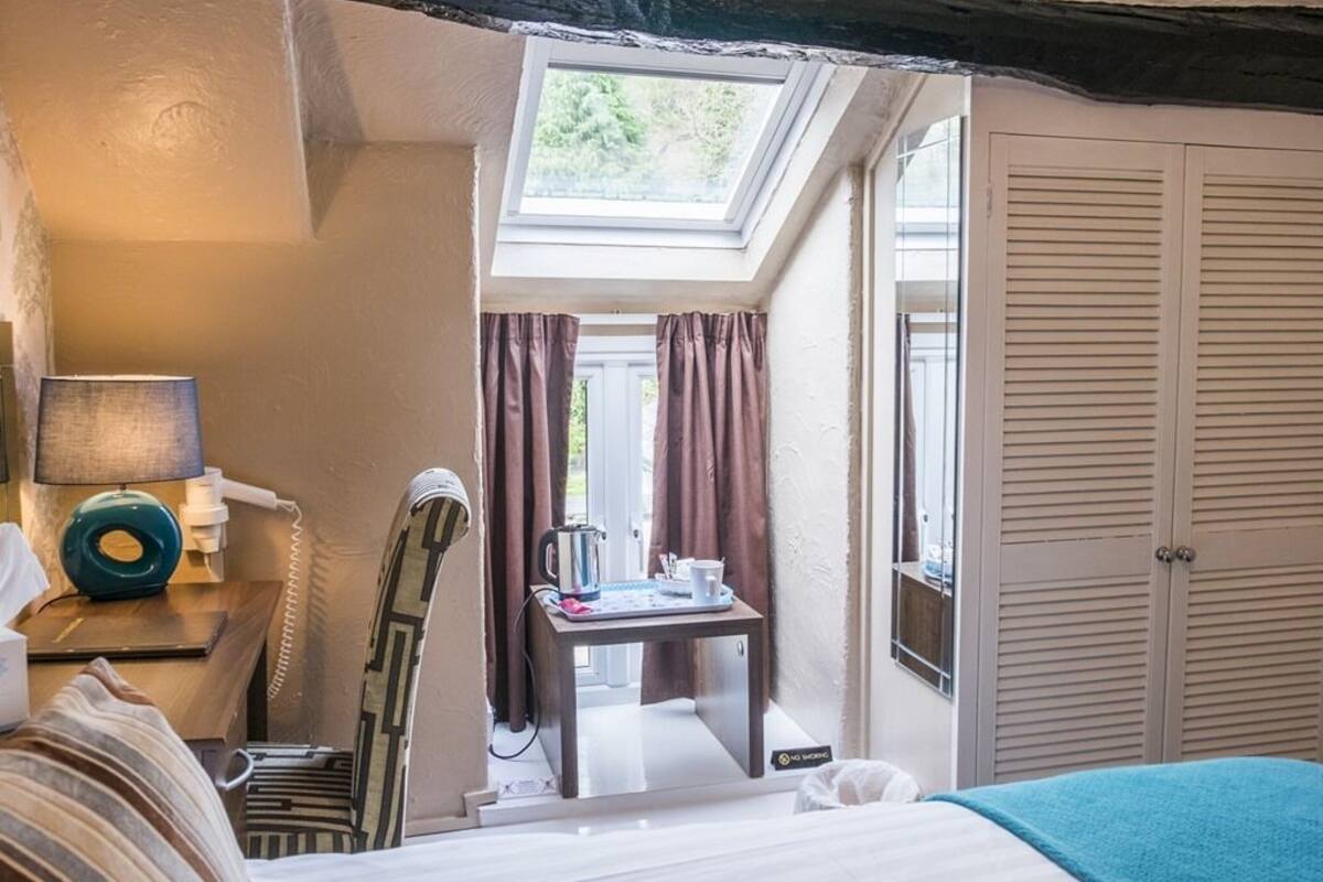 single room, ensuite