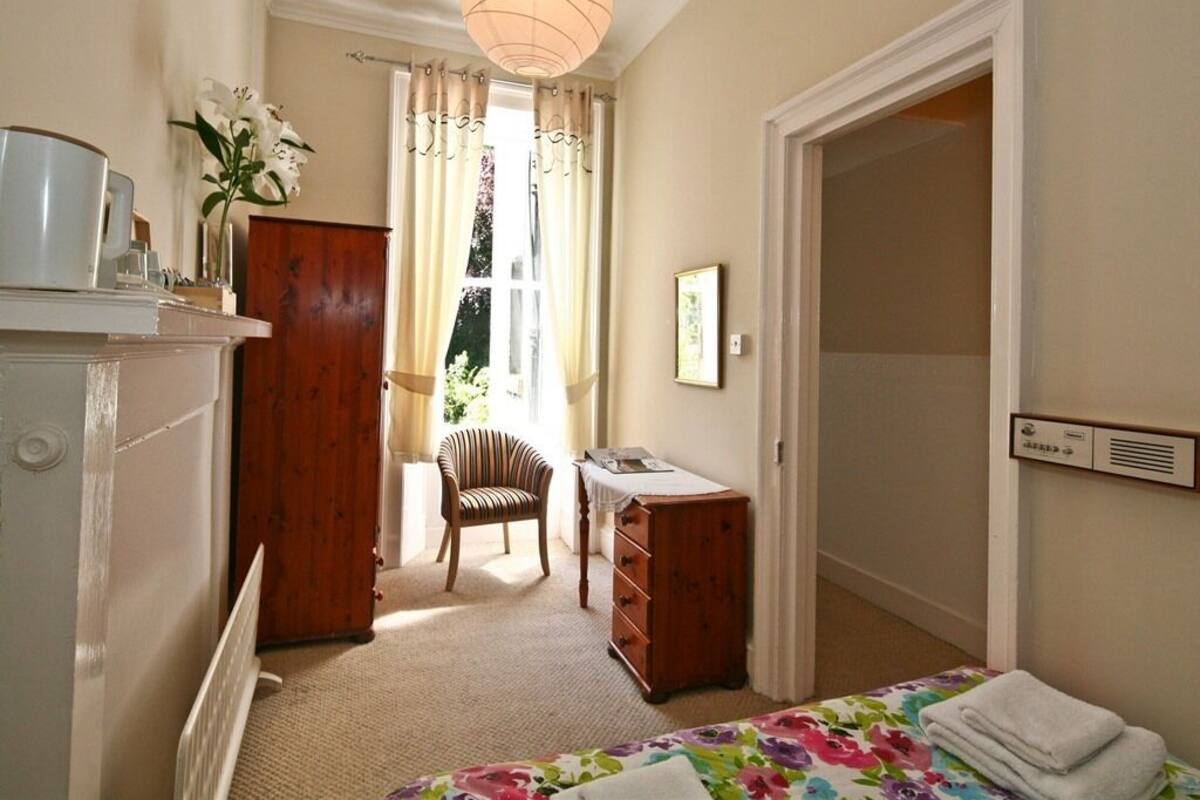 Double Room, Ensuite (Room 9 & Room 12)
