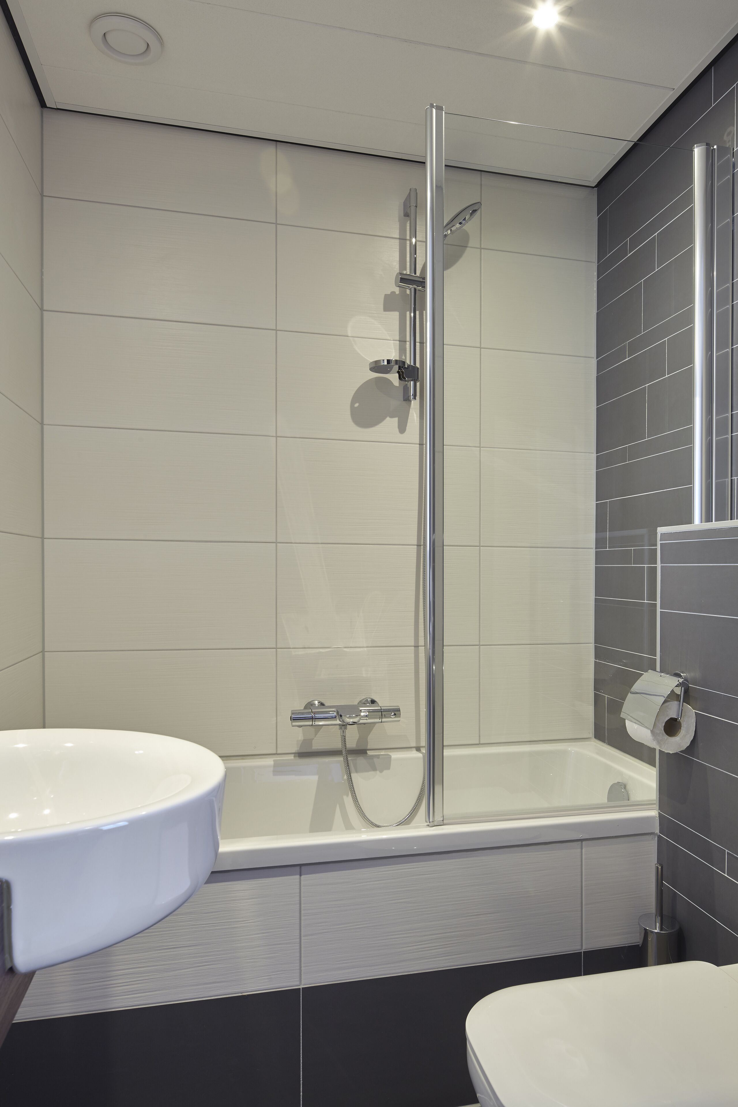 premium bedding, pillow-top beds, free minibar items, in-room safe