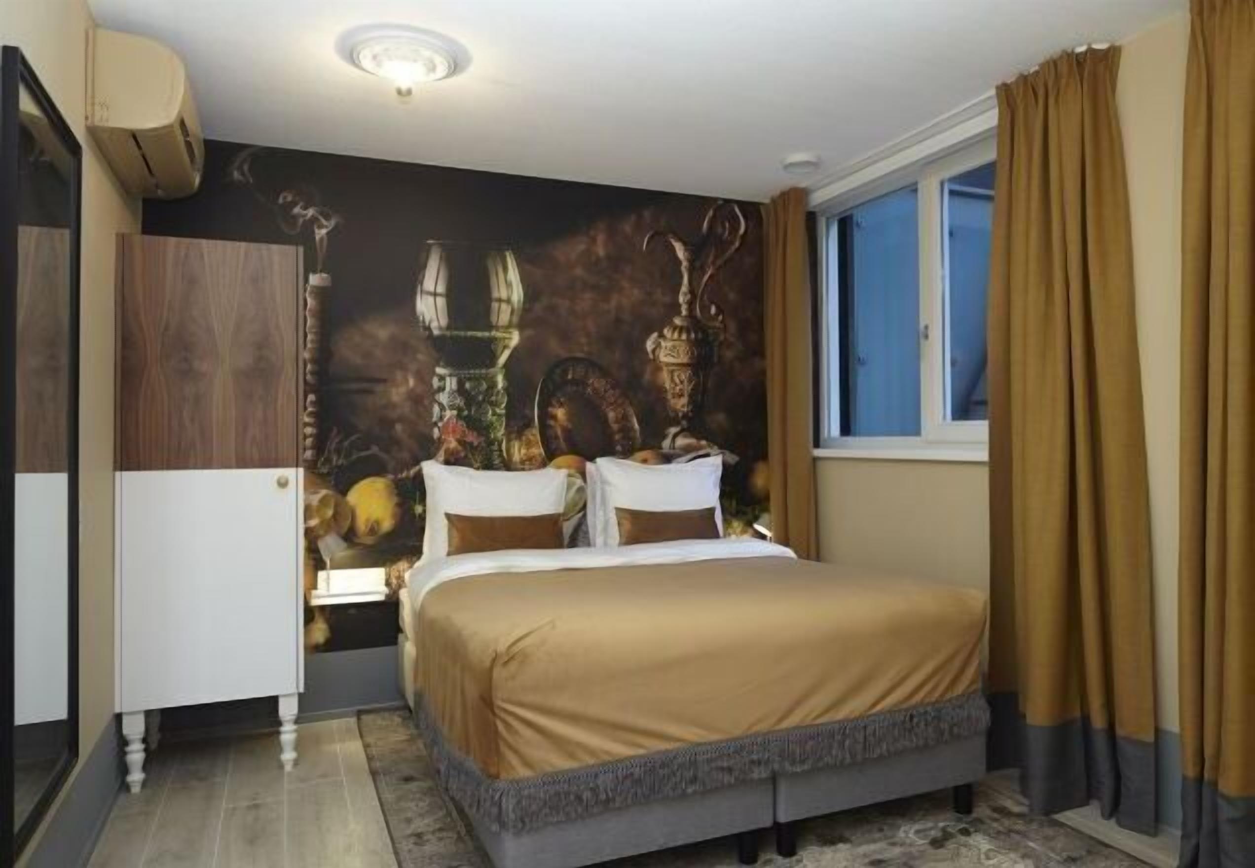 Premium bedding, pillow-top beds, free minibar items, in-room safe