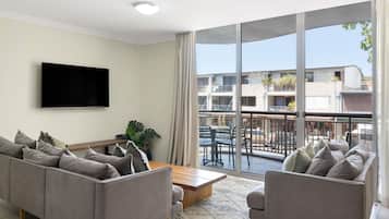 Deluxe Apartment, 3 Bedrooms, Accessible