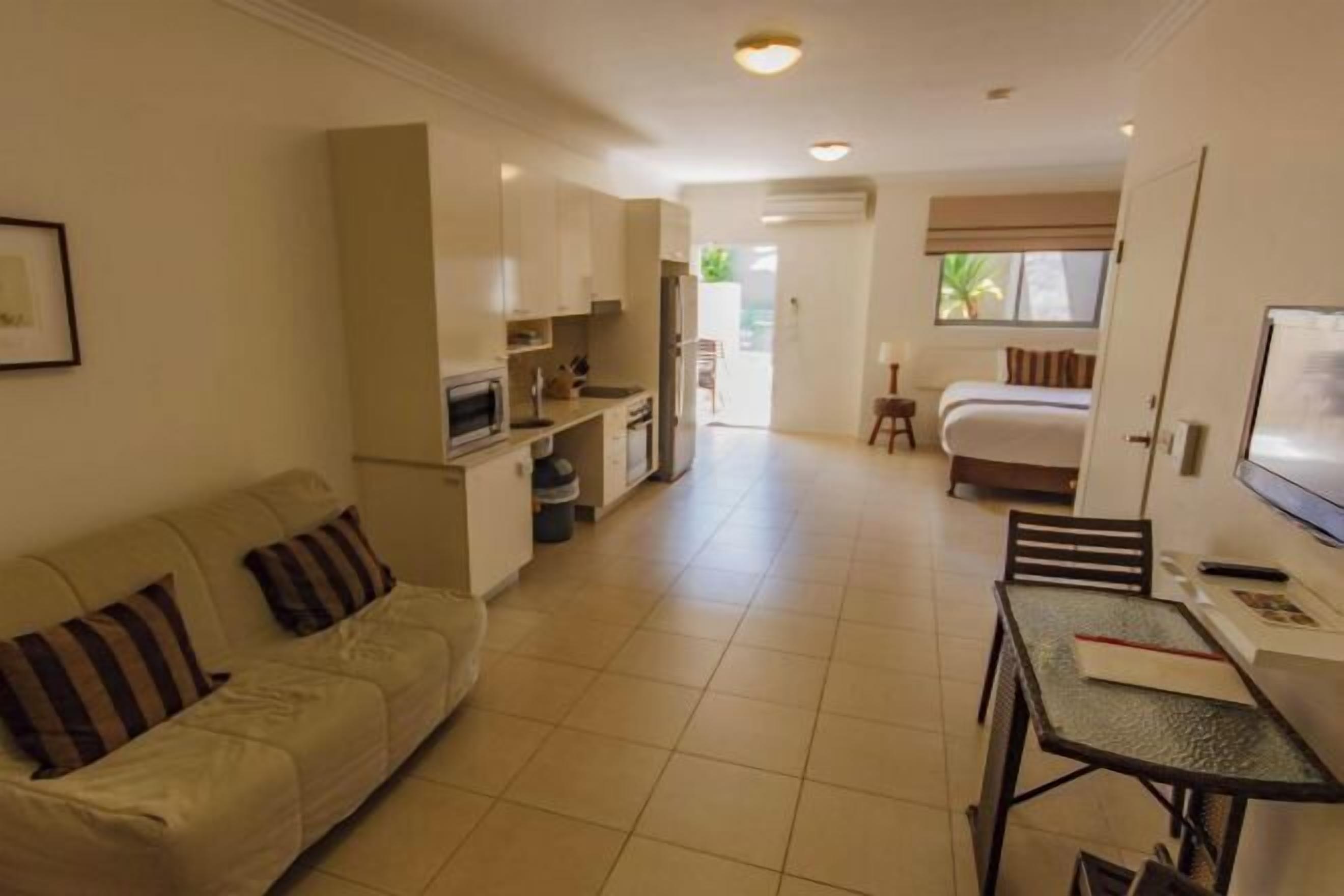 Minibar, in-room safe, desk, blackout curtains