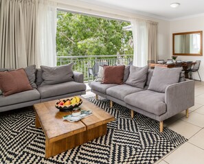 Three Bedroom Deluxe Apartment | Living room - The Sebel Byron Bay (Byron Bay)