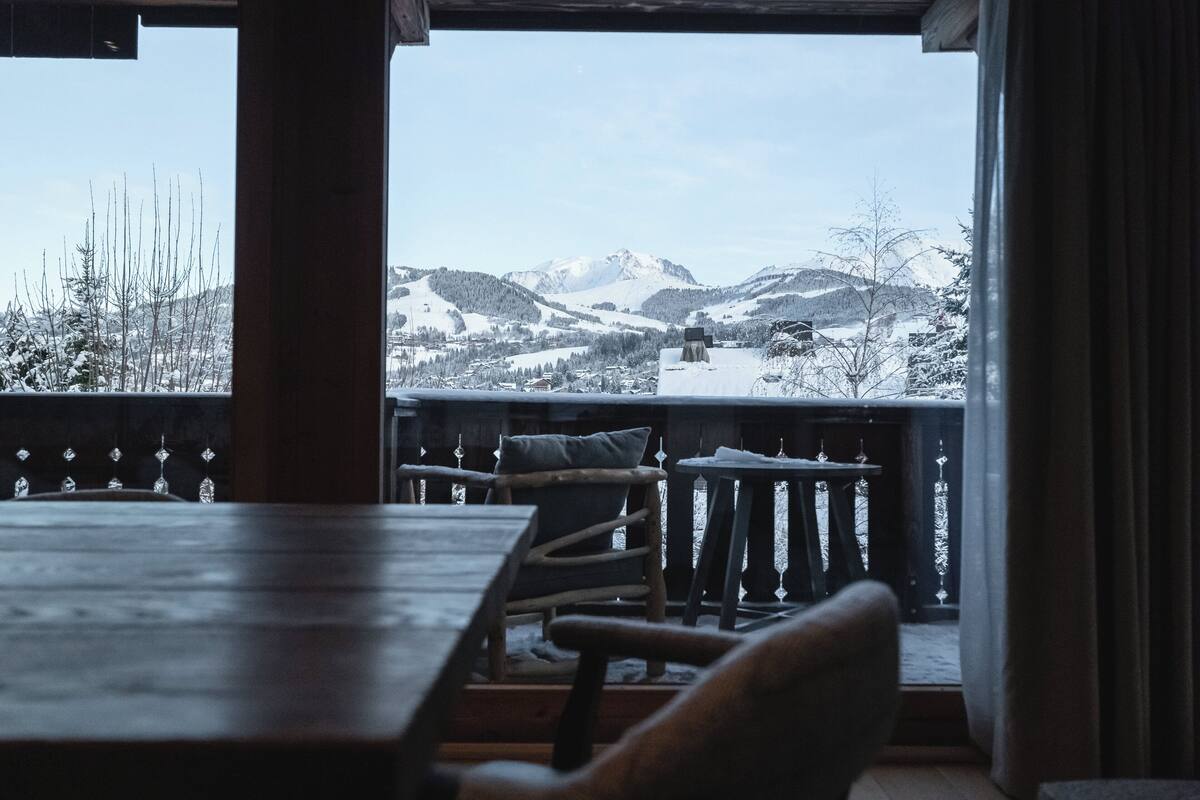 Suite Familiale Prestige, 1 chambre | 5 bedrooms, minibar, in-room safe, individually furnished