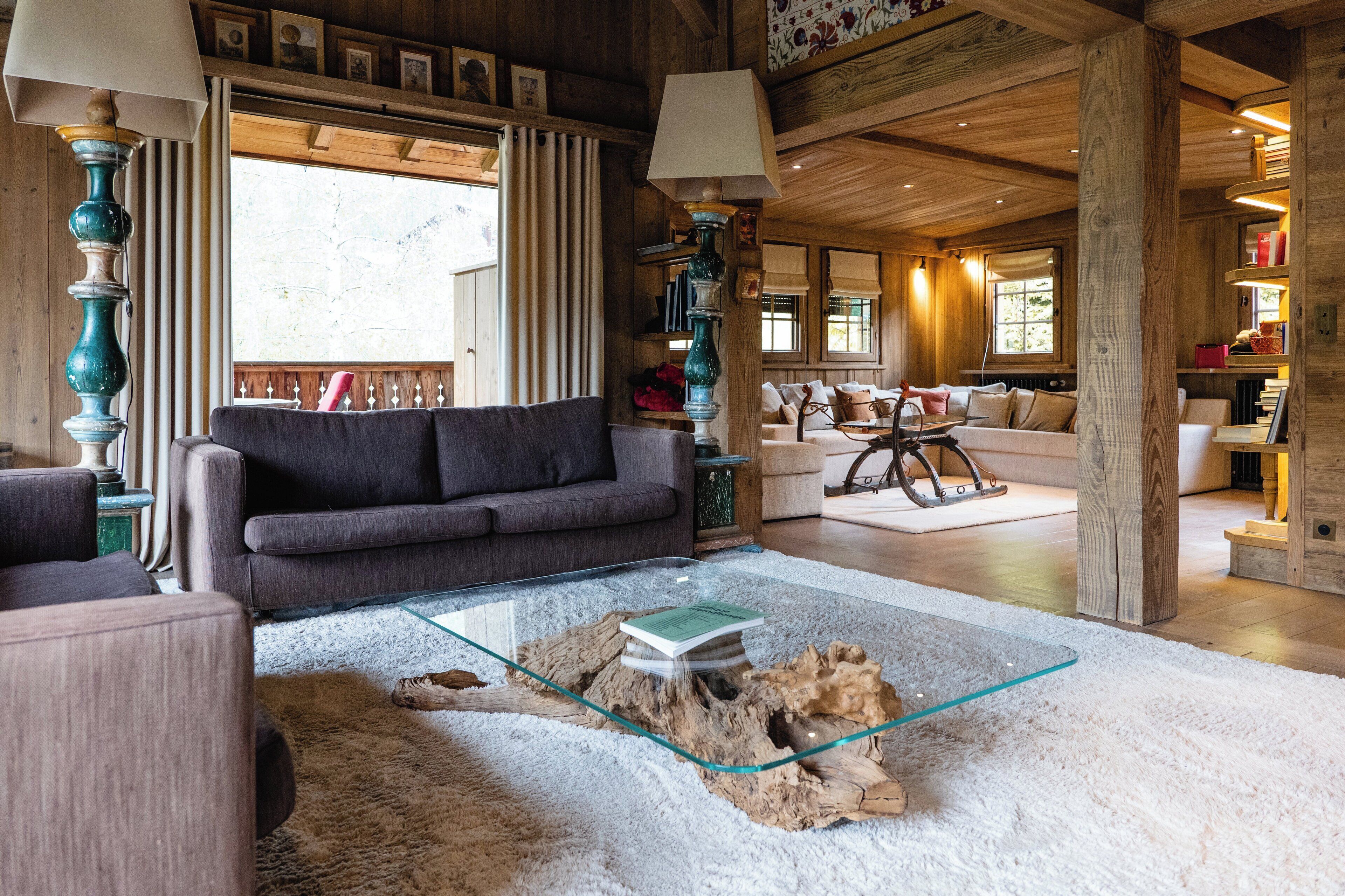 5 bedrooms, minibar, in-room safe, individually furnished