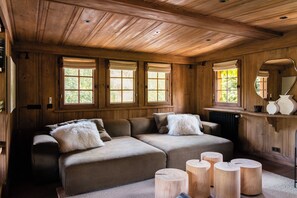 Donatien Chalet, 5 bedrooms Premium | Frigobar, cofres nos quartos, individualmente mobiliados