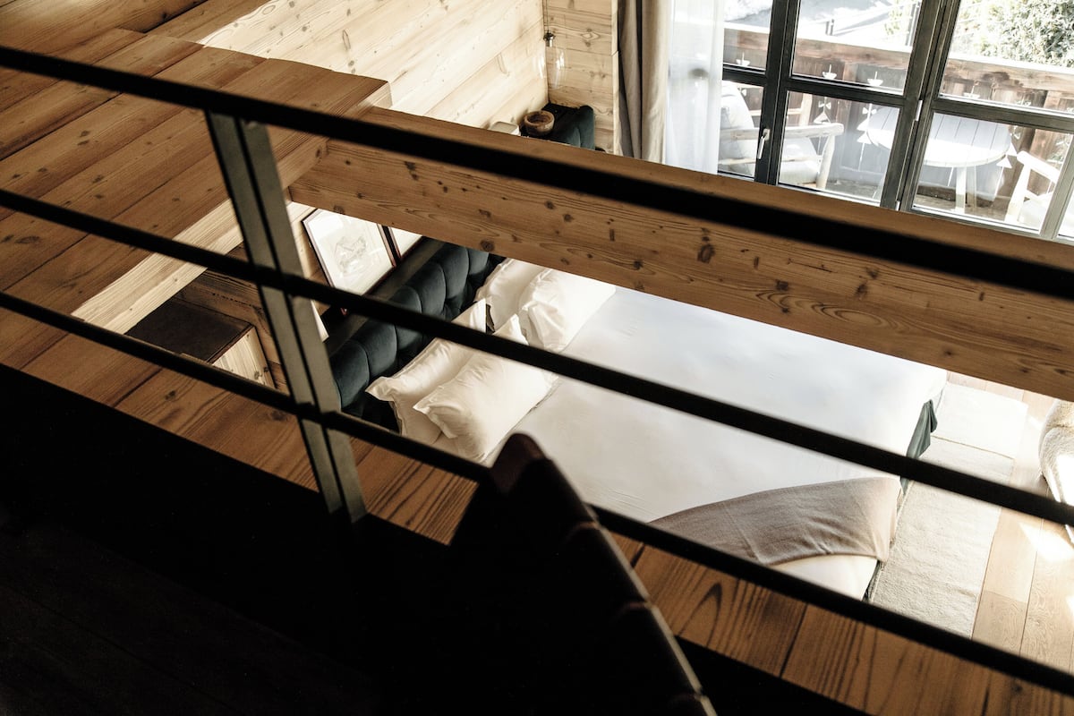5 bedrooms, minibar, in-room safe, individually furnished