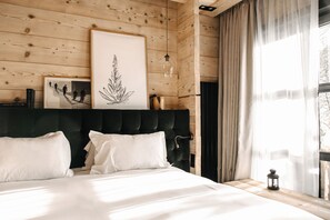 Classic Room | Minibar, in-room safe, individually furnished, soundproofing - L'Alpaga, a Beaumier hotel (Megeve)