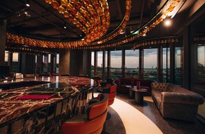 Bar (on property) - Radisson Blu Hotel, Cluj (Cluj-Napoca)