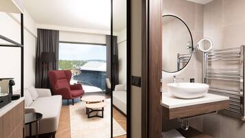 1 bedroom, minibar, in-room safe, desk