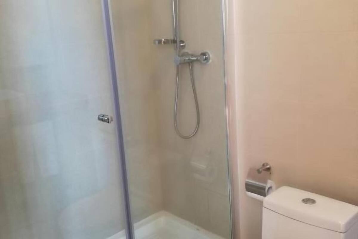 superior double room, lake view | bathroom | free toiletries, hair dryer, towels