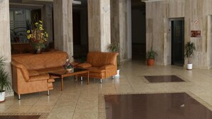 Lobby - Orfeu (Constanta)
