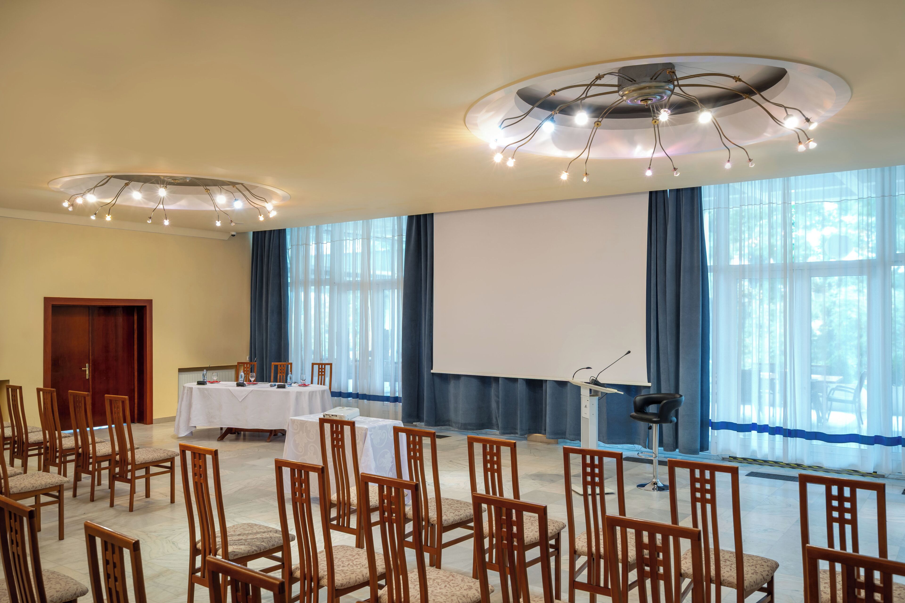 Meeting facility