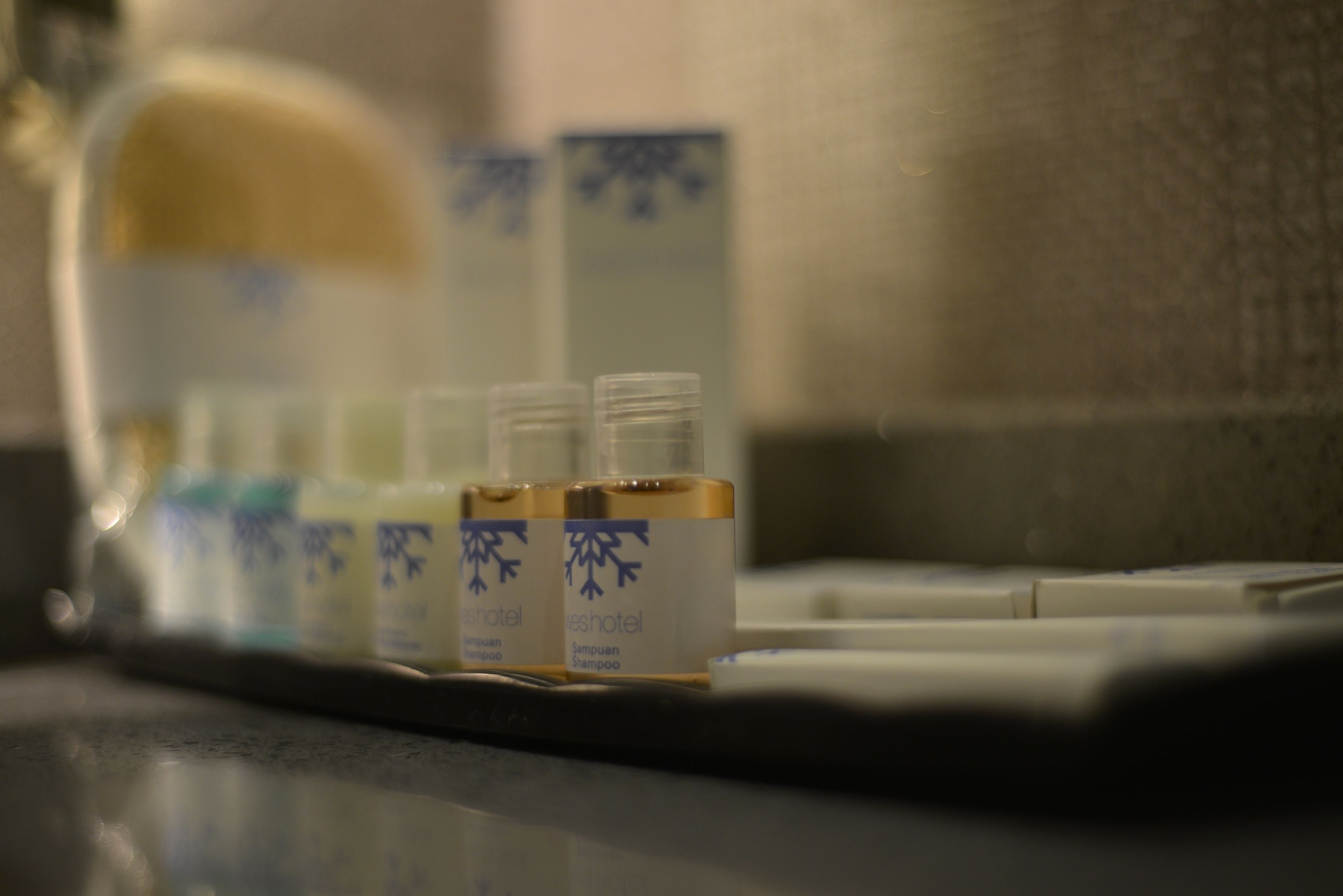 single room, sea view | bathroom | shower, hair dryer, bathrobes, towels