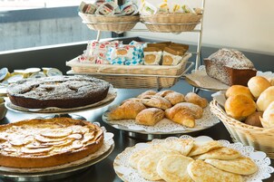 Daily buffet breakfast (EUR 12 per person)